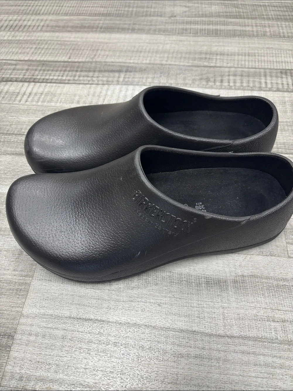 Birkenstock Men's Black Slip-On Clog
